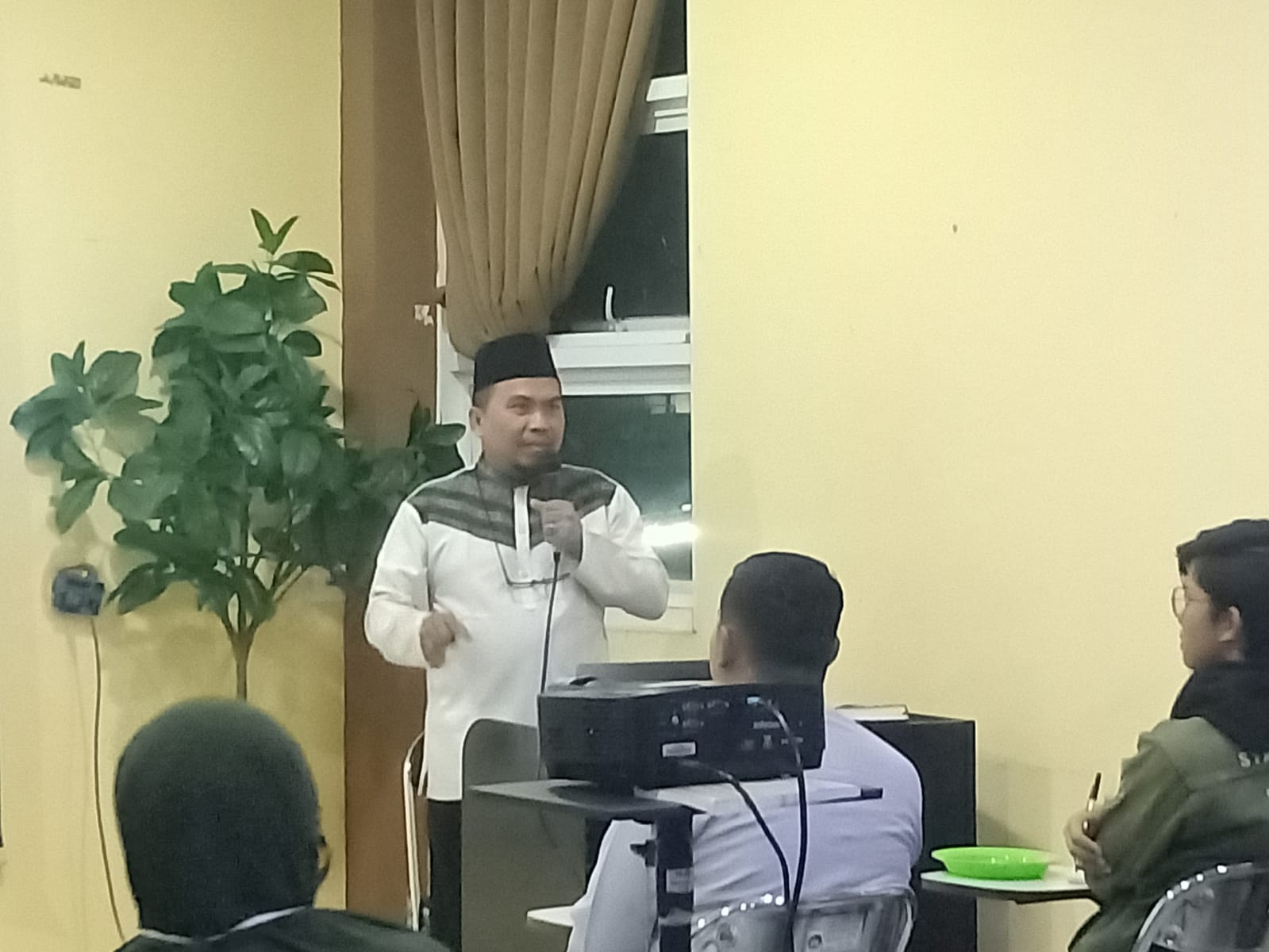 Hilangnya Adab: Akar Kemunduran Umat Islam Masa Kini